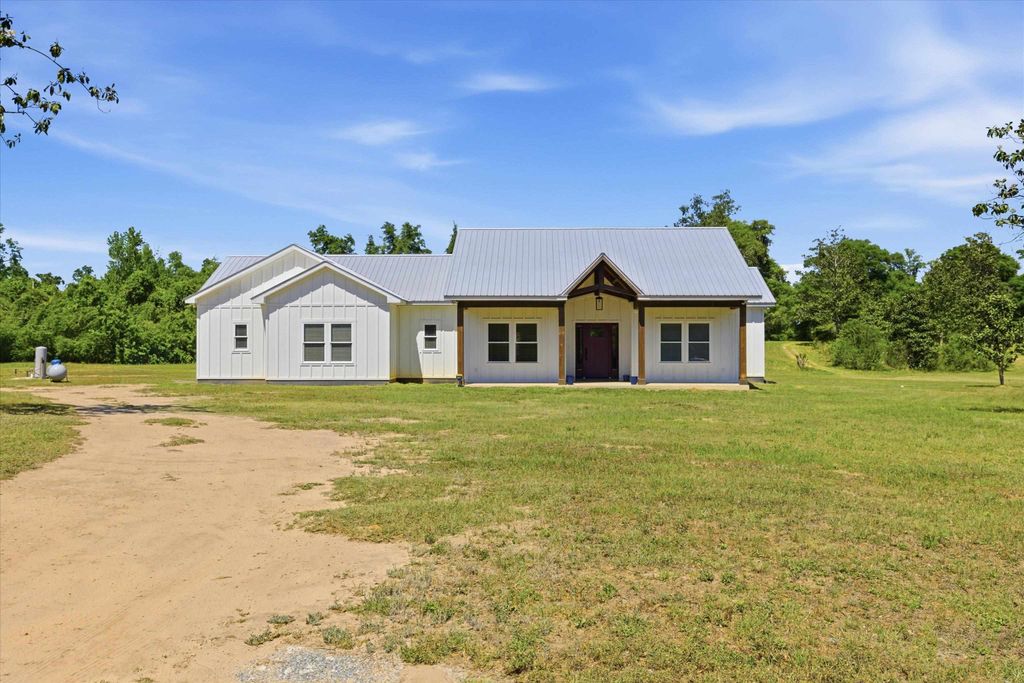 Photo of 2887 Magnolia Blossom Lane, Marianna, FL 32446 (MLS # 398939)