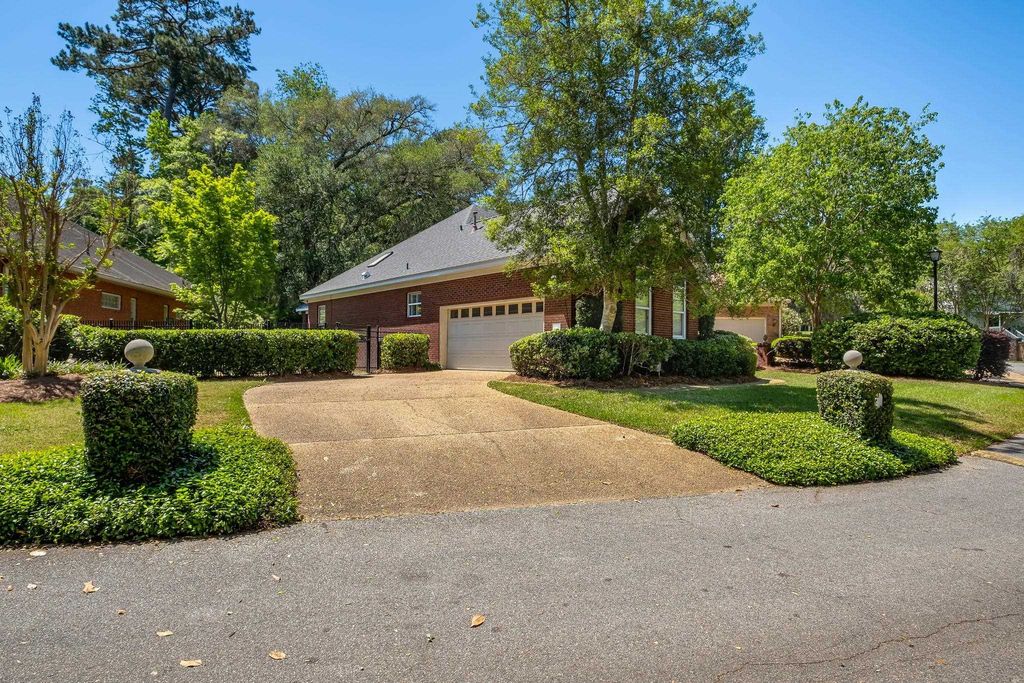 Photo of 4301 RIVER CHASE, Tallahassee, FL 32309 (MLS # 398246)