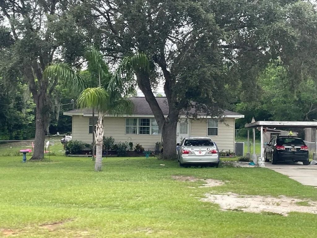 Photo of 309 Mountain Drive, Other Florida, FL 33827 (MLS # 402308)
