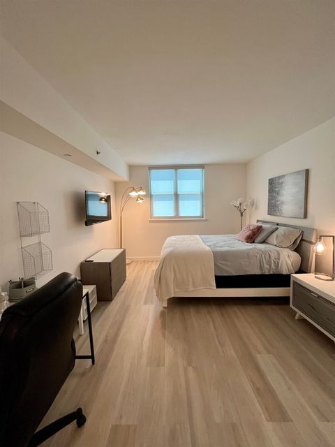 Tiny photo for 300 S Duval Street #712, Tallahassee, FL 32301 (MLS # 401381)