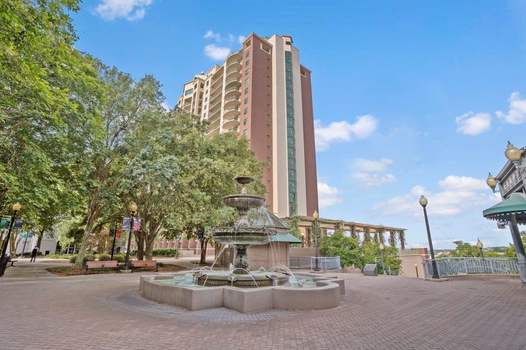 Photo of 300 S Duval Street #712, Tallahassee, FL 32301 (MLS # 401381)