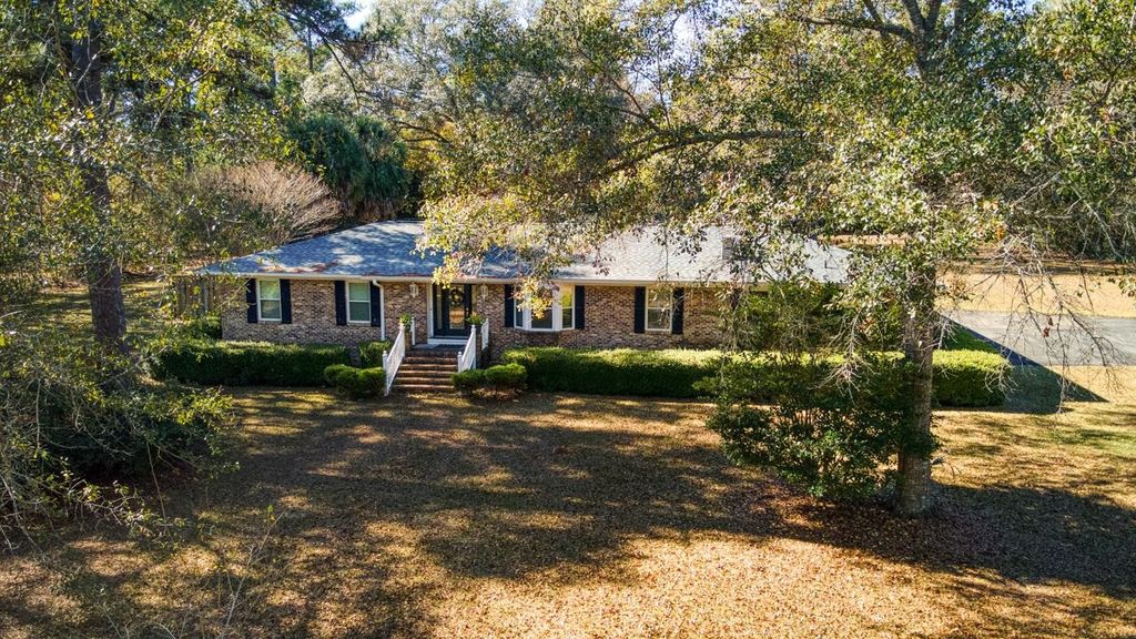 Photo of 4361 KIMBERLY Circle, Tallahassee, FL 32309 (MLS # 394180)