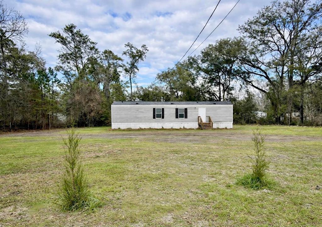 Photo of 179 Pixie Circle, Crawfordville, FL 32327 (MLS # 395653)