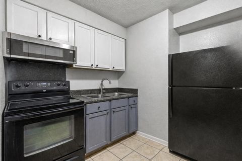 Tiny photo for 2020 Continental Avenue #135, Tallahassee, FL 32304 (MLS # 394919)
