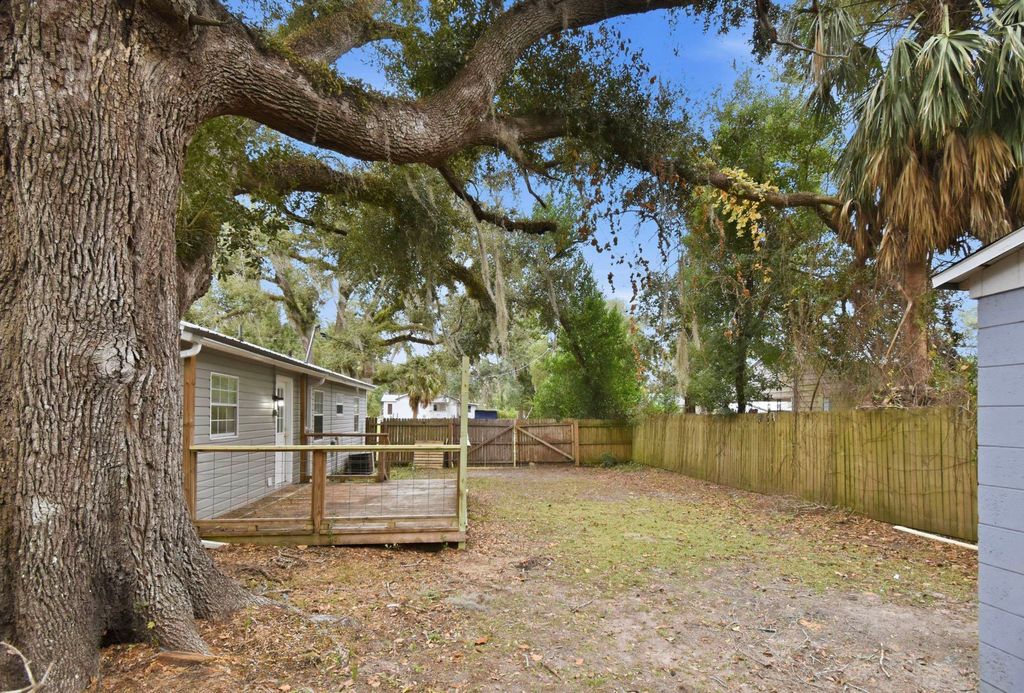 Photo of 401 W Ash Street, Perry, FL 32347 (MLS # 394189)