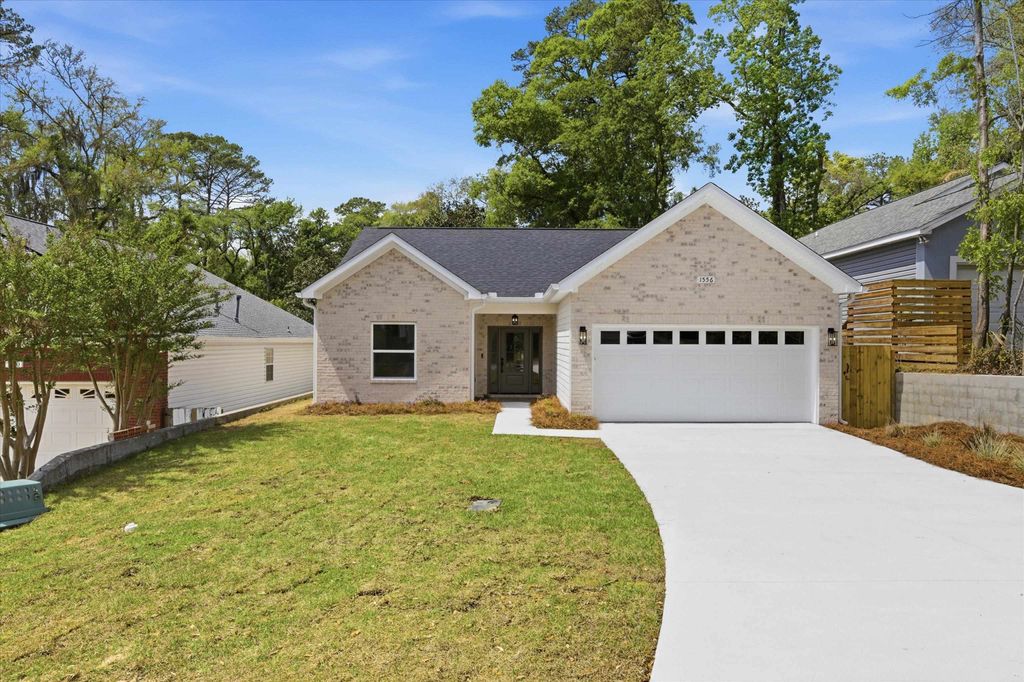 Photo of 1556 China Grove Trail, Tallahassee, FL 32301 (MLS # 398201)
