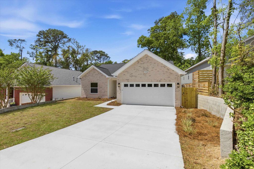 Photo of 1556 China Grove Trail, Tallahassee, FL 32301 (MLS # 398201)