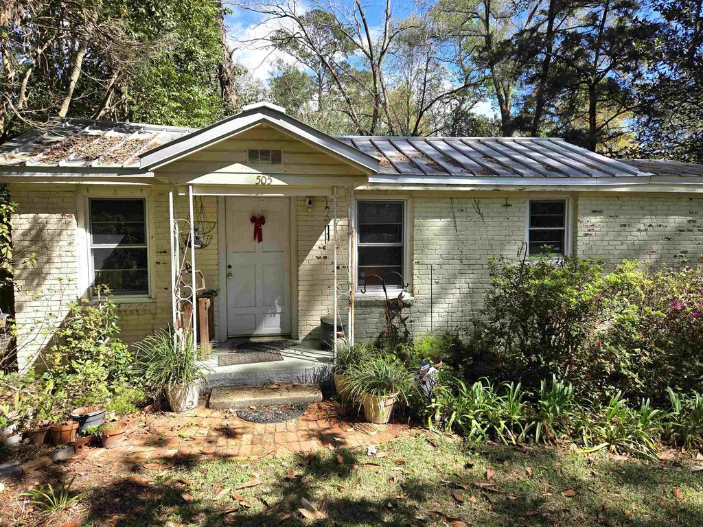 Photo of 505 CONCORD Road, Tallahassee, FL 32308 (MLS # 397340)