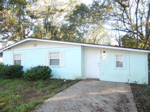 Photo of 2917 Mission Road, Tallahassee, FL 32304 (MLS # 397295)