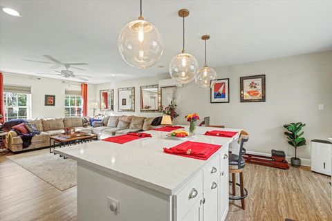 Tiny photo for 205 N MERIDIAN Street, Tallahassee, FL 32301 (MLS # 396382)