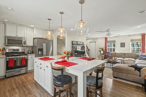 Tiny photo for 205 N MERIDIAN Street, Tallahassee, FL 32301 (MLS # 396382)