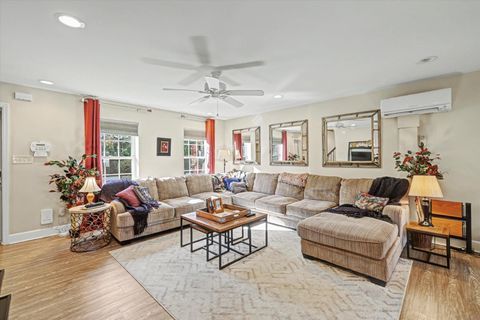 Tiny photo for 205 N MERIDIAN Street, Tallahassee, FL 32301 (MLS # 396382)