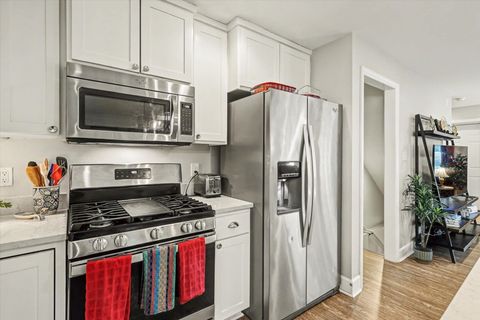 Tiny photo for 205 N MERIDIAN Street, Tallahassee, FL 32301 (MLS # 396382)