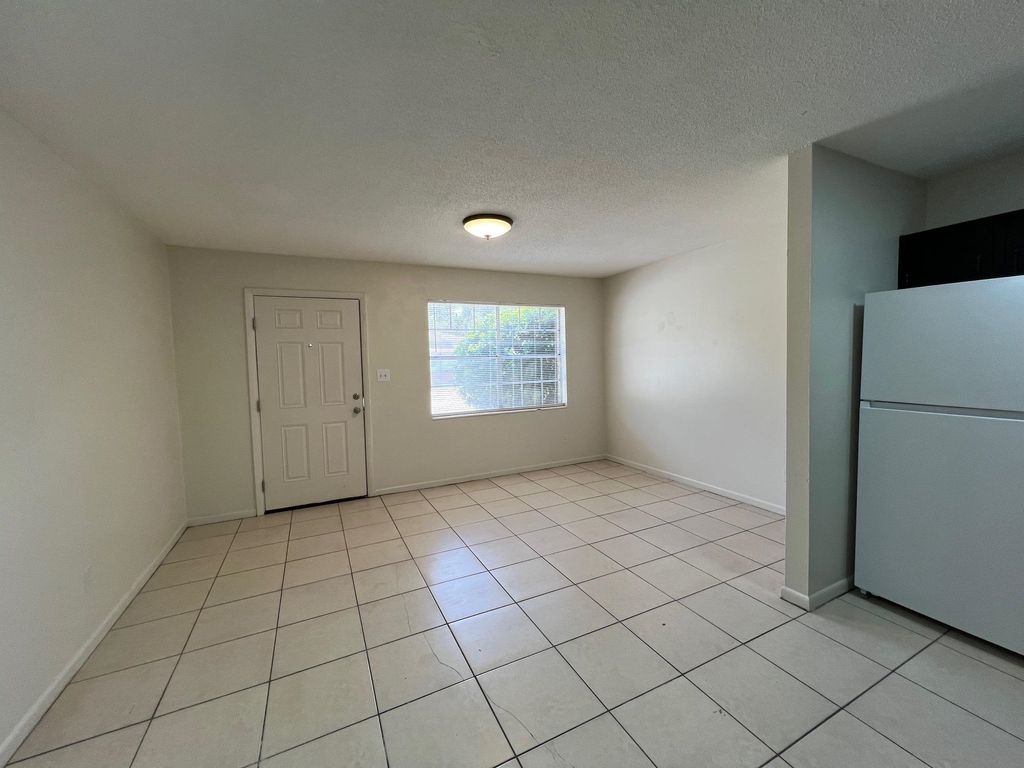 Photo of 411 W 5TH Avenue #A-4, Tallahassee, FL 32303 (MLS # 397048)