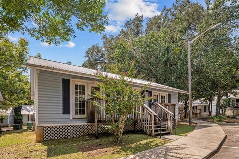 Tiny photo for 2213 Magnolia Circle #2, Tallahassee, FL 32301 (MLS # 391762)