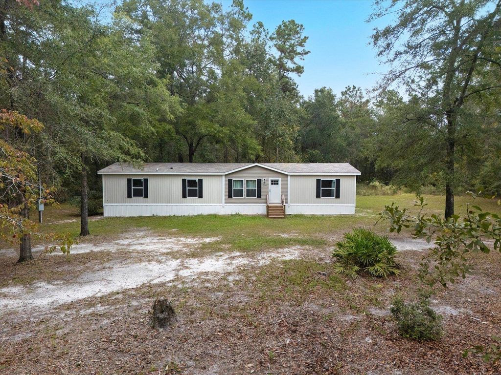 Photo of 7760 MERIDALE Drive, Tallahassee, FL 32305 (MLS # 392792)