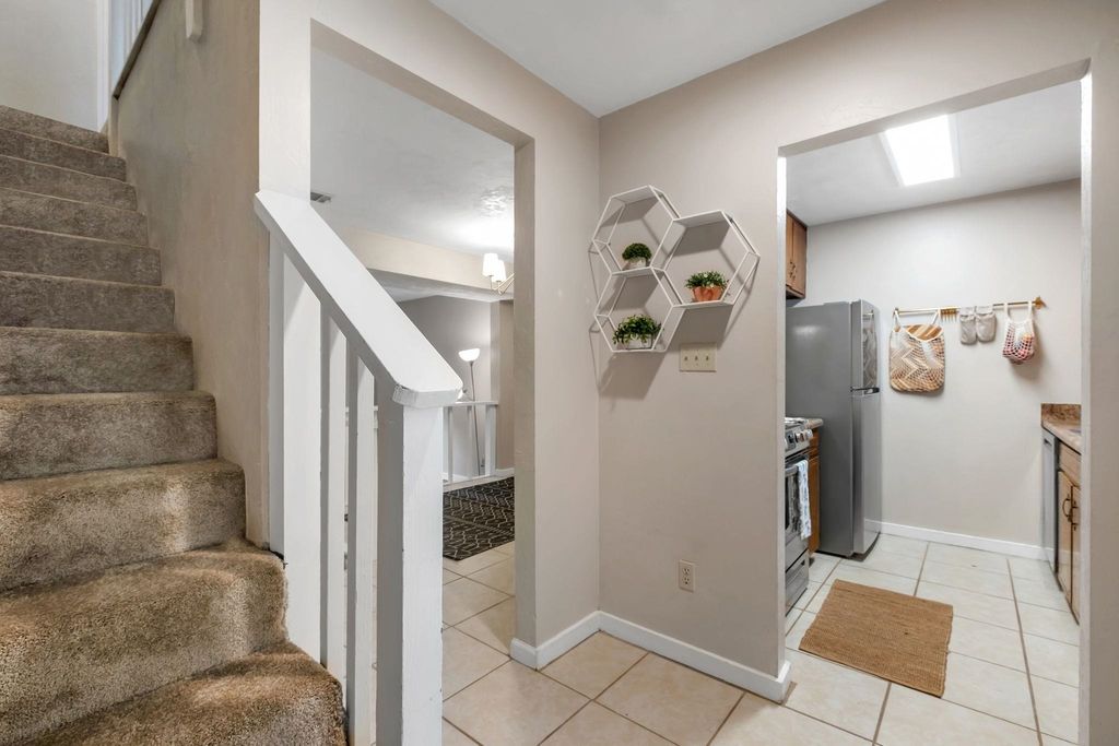 Photo of 611 ACORN GROVE Court, Tallahassee, FL 32301 (MLS # 392105)