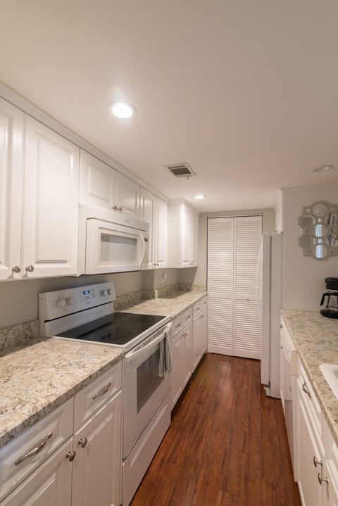 Tiny photo for 320 S Franklin Boulevard, Tallahassee, FL 32301 (MLS # 392399)