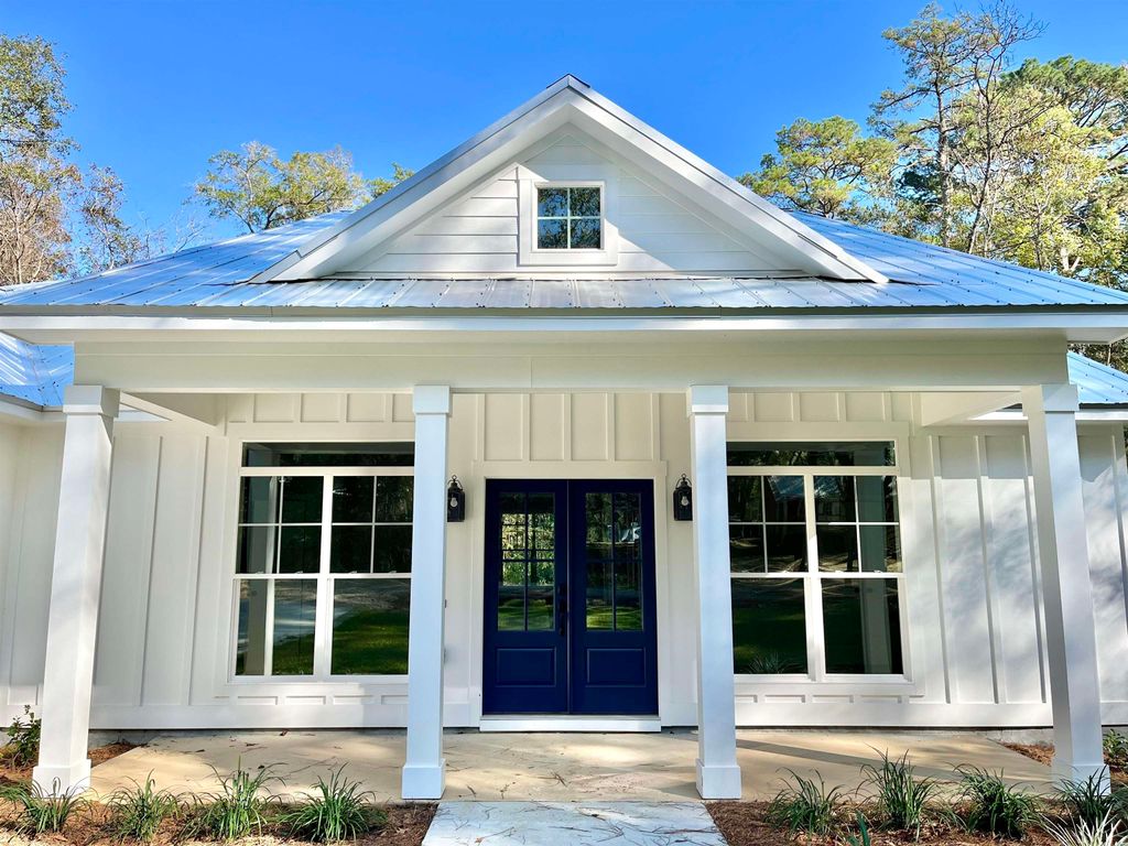 Photo for Lot 13 Powderhorn Avenue, Tallahassee, FL 32309 (MLS # 389914)