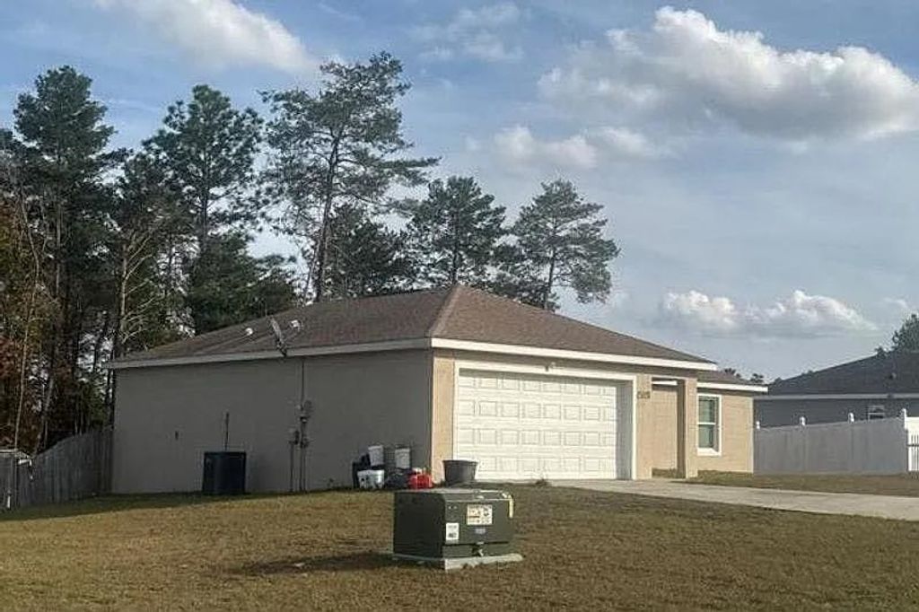 Photo of 15118 SW 46th Court, Ocala, FL 34473 (MLS # 395321)