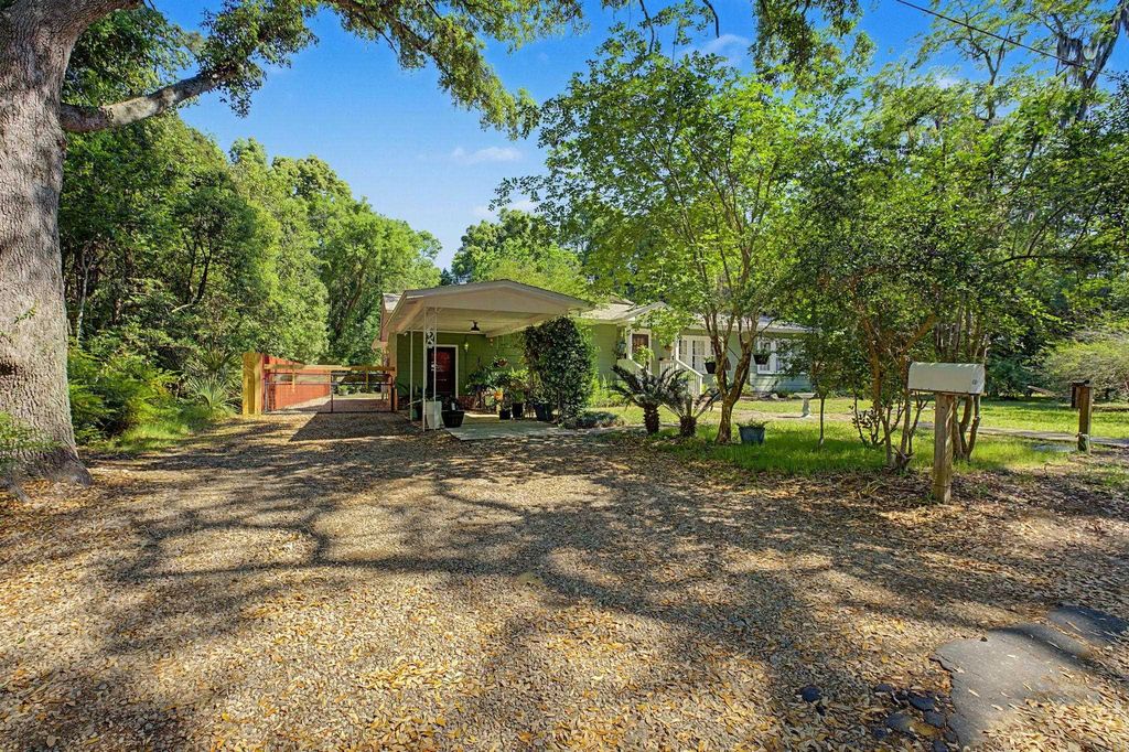 Photo of 450 W Madison Street, Monticello, FL 32344 (MLS # 399112)