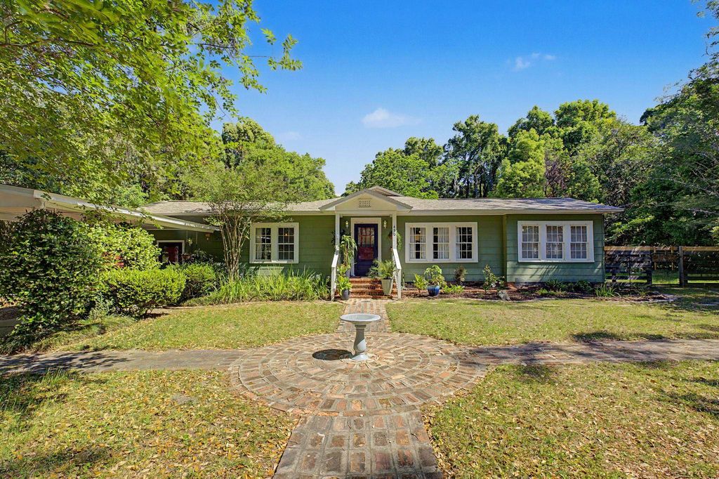 Photo of 450 W Madison Street, Monticello, FL 32344 (MLS # 399112)