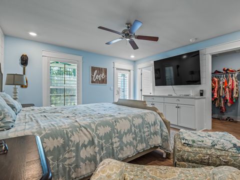 Tiny photo for 122 Treehouse Circle, St Teresa, FL 32358 (MLS # 399073)