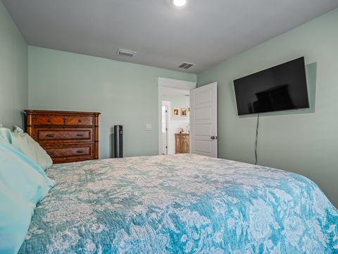 Tiny photo for 122 Treehouse Circle, St Teresa, FL 32358 (MLS # 399073)