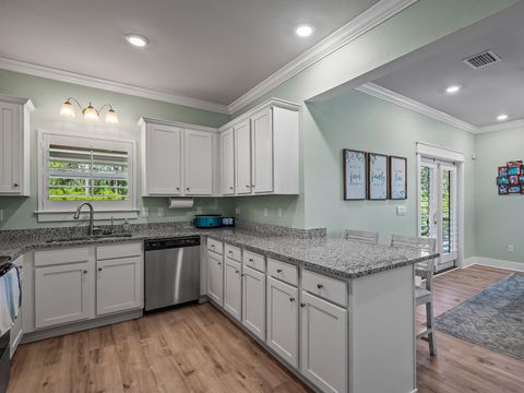 Tiny photo for 122 Treehouse Circle, St Teresa, FL 32358 (MLS # 399073)