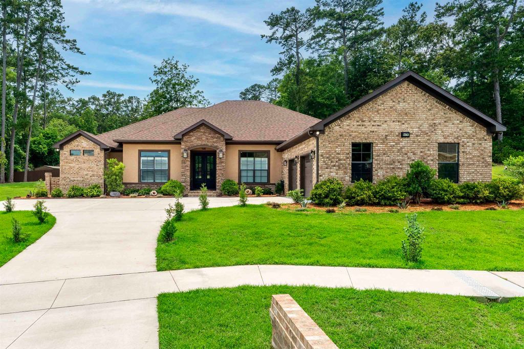 Photo of 6476 Tracy Lane, Tallahassee, FL 32309 (MLS # 390100)