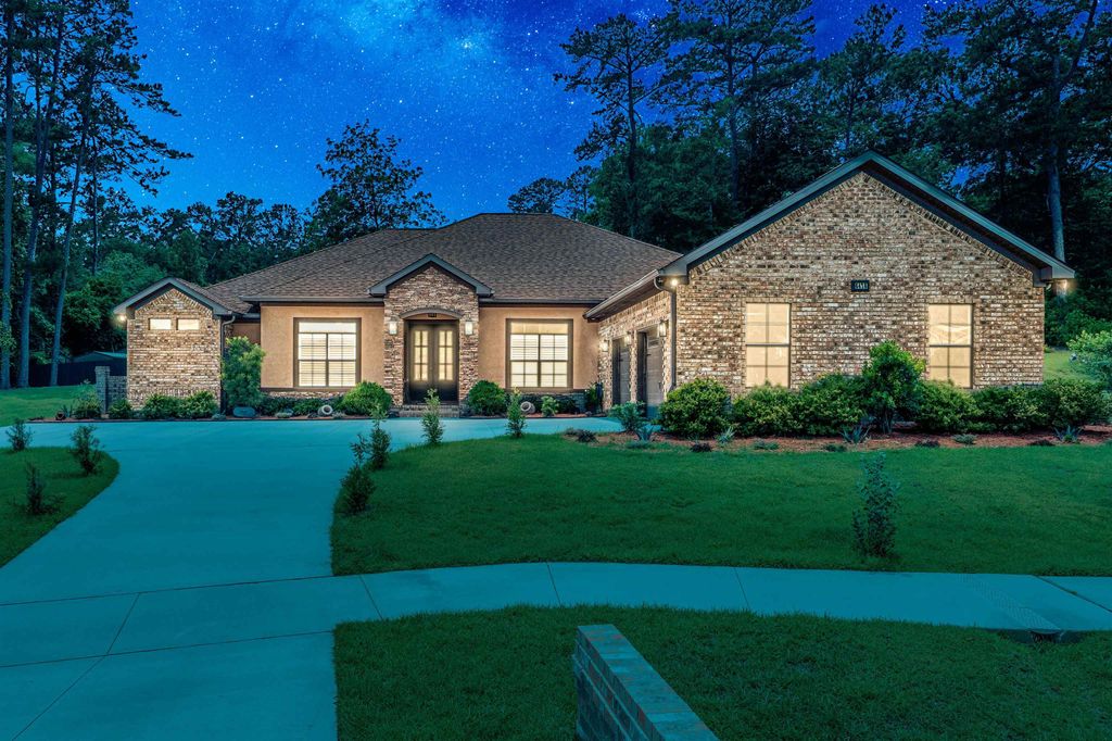 Photo of 6476 Tracy Lane, Tallahassee, FL 32309 (MLS # 390100)