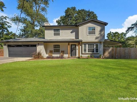 Tiny photo for 246 intrepid ct Courts #1, Tallahassee, FL 32312 (MLS # 398680)