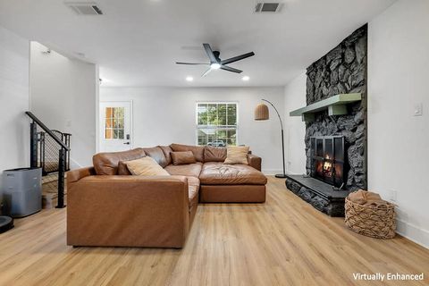 Tiny photo for 246 intrepid ct Courts #1, Tallahassee, FL 32312 (MLS # 398680)