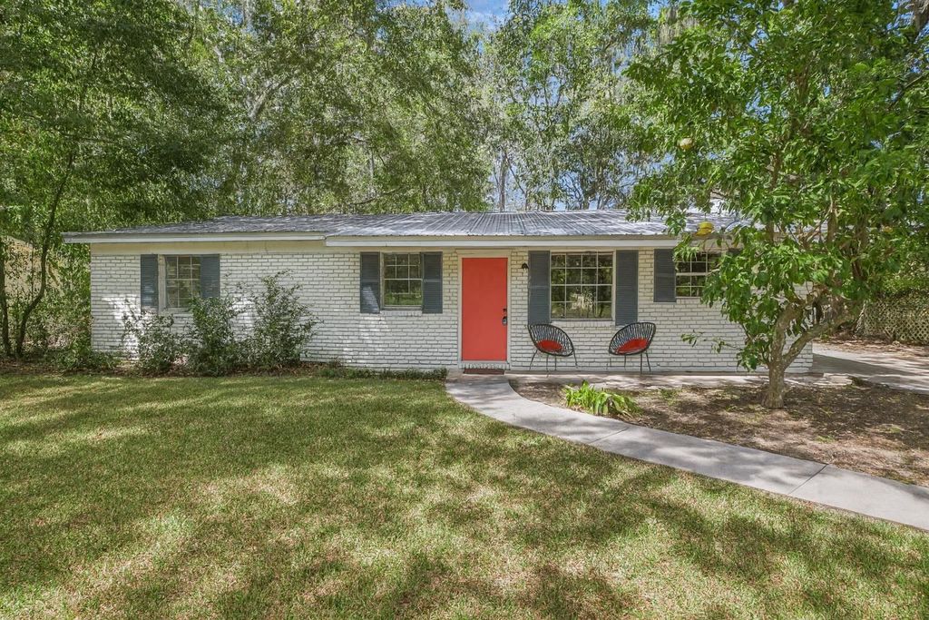 Photo of 2032 Harriet Drive, Tallahassee, FL 32303 (MLS # 391349)