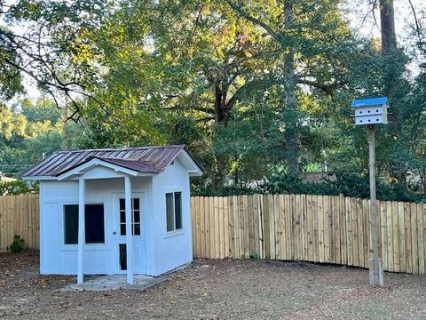 Tiny photo for 3707 CARACUS Court, Tallahassee, FL 32303 (MLS # 392222)