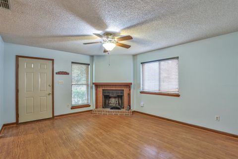 Tiny photo for 1609 Willow Bend Way #A, Tallahassee, FL 32301 (MLS # 402176)