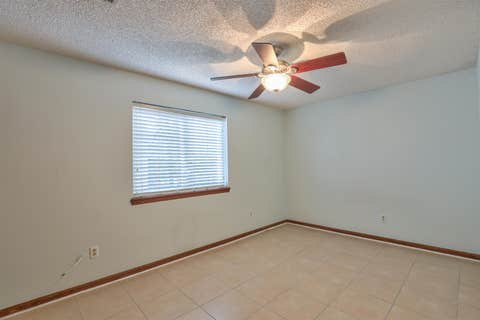Tiny photo for 1609 Willow Bend Way #A, Tallahassee, FL 32301 (MLS # 402176)
