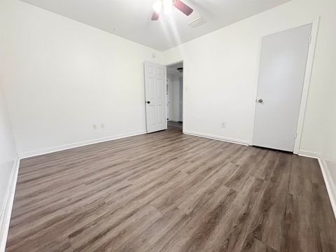 Tiny photo for 809 Briandav Street, Tallahassee, FL 32305 (MLS # 399446)