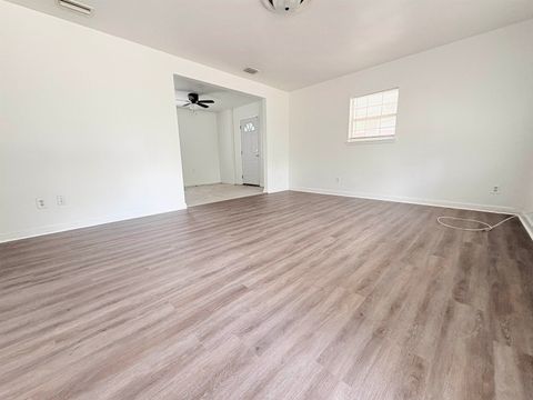 Tiny photo for 809 Briandav Street, Tallahassee, FL 32305 (MLS # 399446)