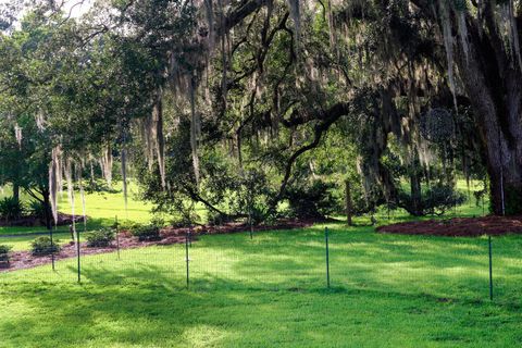 Tiny photo for 10800 Mccracken Road, Tallahassee, FL 32309 (MLS # 390208)