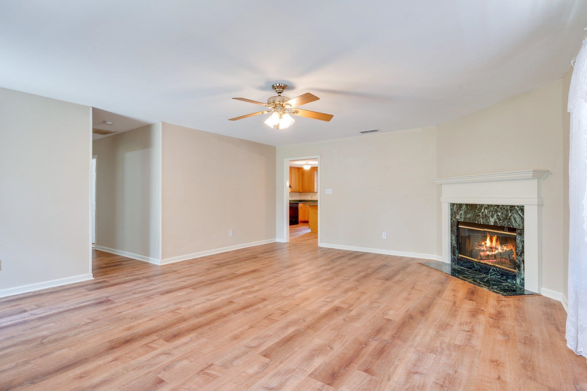 21625 Bloxham Cutoff