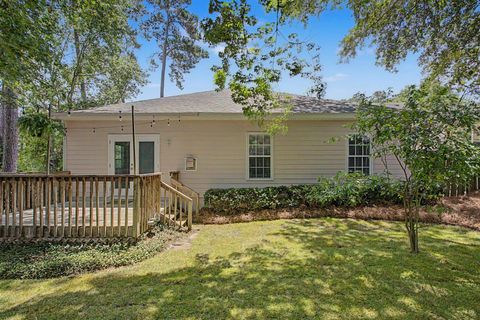 Tiny photo for 8412 WELLESLY Place, Tallahassee, FL 32312 (MLS # 400883)