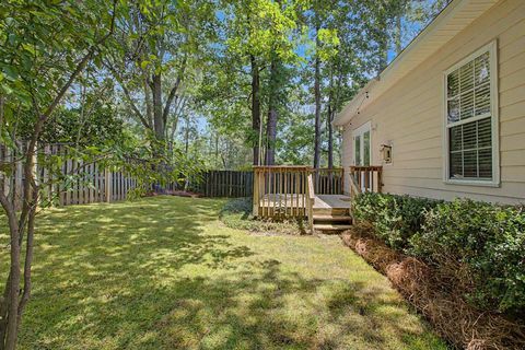 Tiny photo for 8412 WELLESLY Place, Tallahassee, FL 32312 (MLS # 400883)