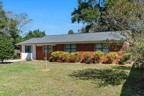 Tiny photo for 1269 SPRING CREEK Highway, Crawfordville, FL 32327 (MLS # 394434)