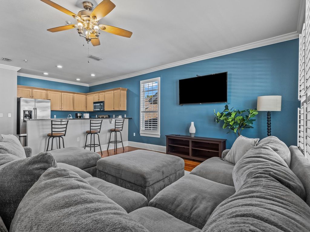 Photo of 415 St Francis Street #139, Tallahassee, FL 32301 (MLS # 392274)