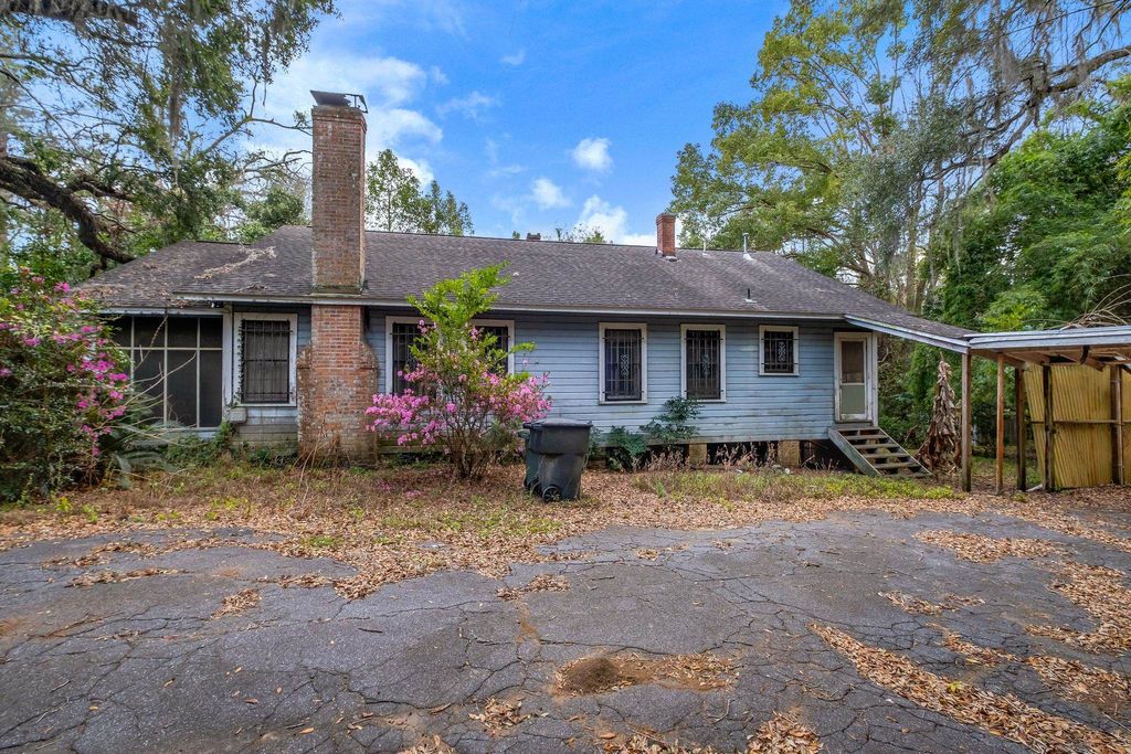 Photo of 1520 Live Oak Drive, Tallahassee, FL 32301 (MLS # 399980)