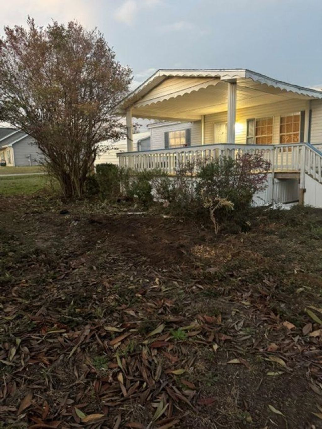 Photo of 2128 Shadow Bay Drive, Grand Ridge, FL 32442 (MLS # 400601)