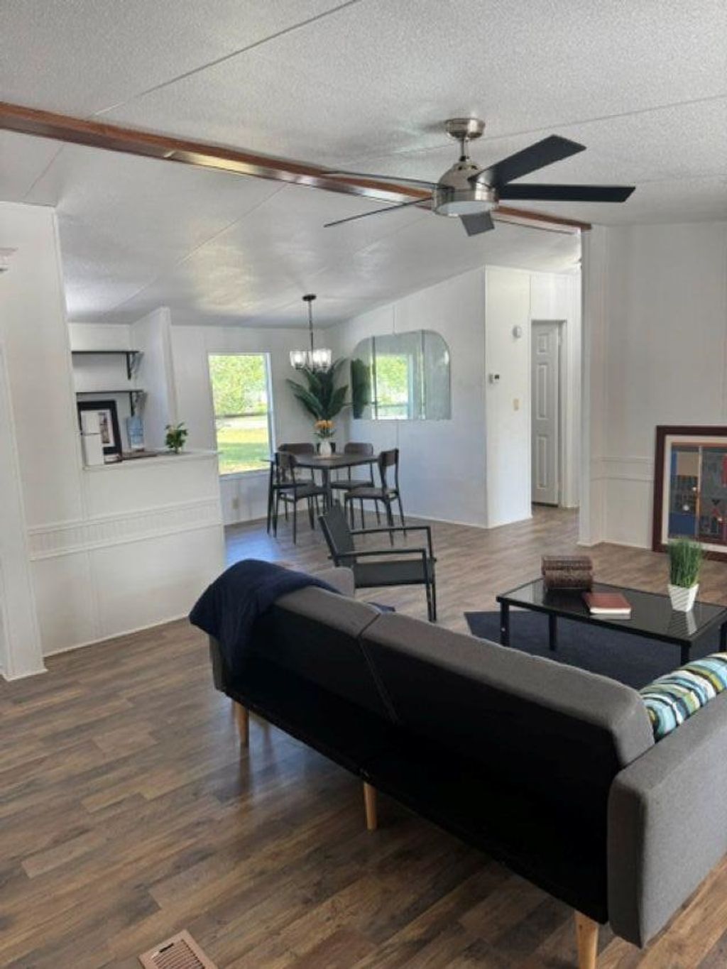 Photo of 2128 Shadow Bay Drive, Grand Ridge, FL 32442 (MLS # 400601)