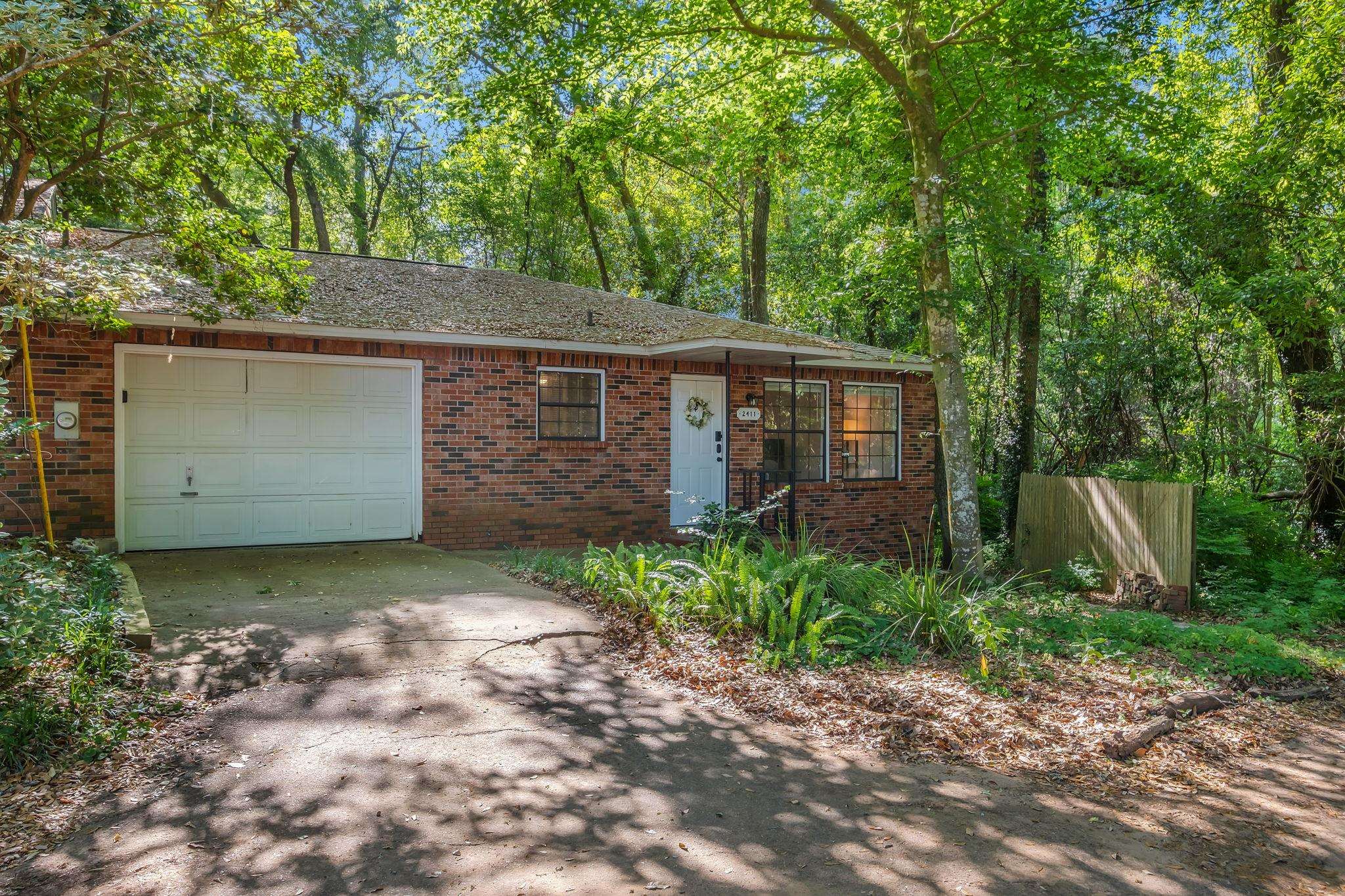2411 Wren Hollow Drive