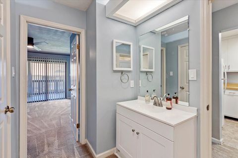 Tiny photo for 216 Dixie Drive #6, Tallahassee, FL 32304 (MLS # 399498)